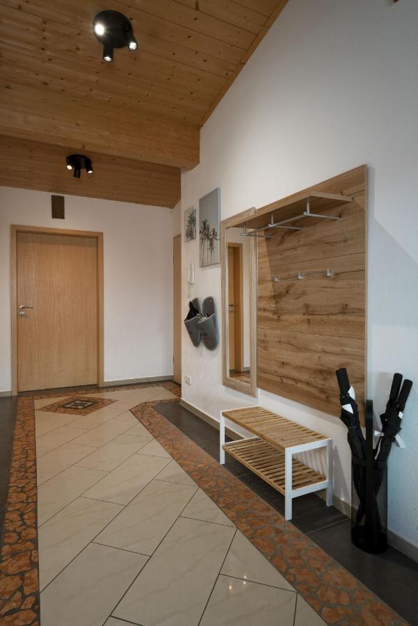 Feworld Living - Near Salzburg City ไฟรลาสซิง ภายนอก รูปภาพ