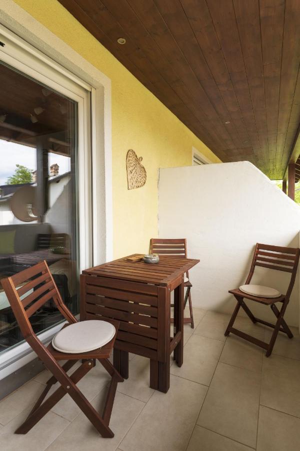Feworld Living - Near Salzburg City ไฟรลาสซิง ภายนอก รูปภาพ
