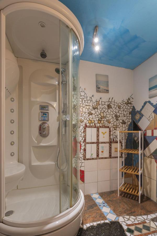 Feworld Living - Near Salzburg City ไฟรลาสซิง ภายนอก รูปภาพ