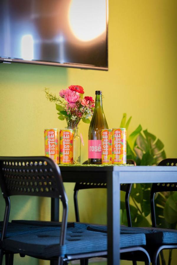 Feworld Living - Near Salzburg City ไฟรลาสซิง ภายนอก รูปภาพ