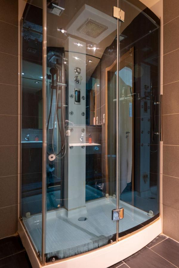 Feworld Living - Near Salzburg City ไฟรลาสซิง ภายนอก รูปภาพ